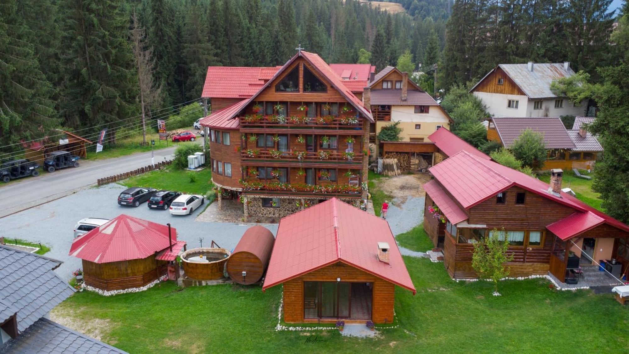 فندق Casa Binu Arieşeni المظهر الخارجي الصورة