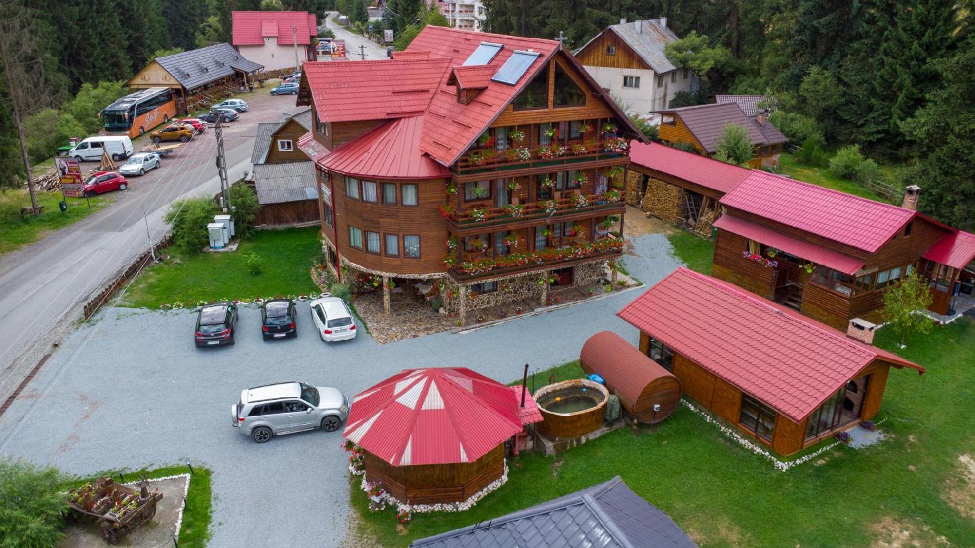 فندق Casa Binu Arieşeni المظهر الخارجي الصورة